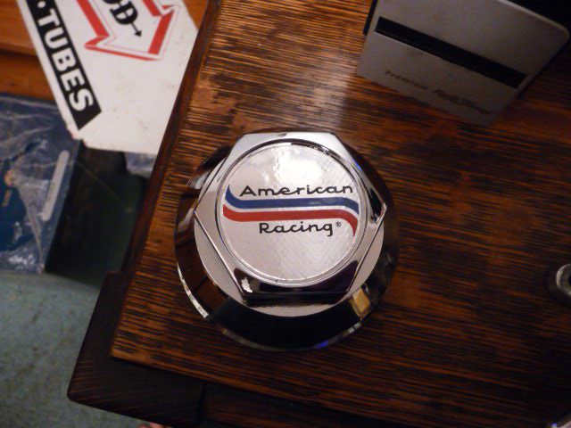 American Racing Libre and 200-S large center cap. Fits 2 1/2" bore.
