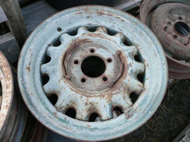 Artillery Mopar vintage original 1930s rim wheel